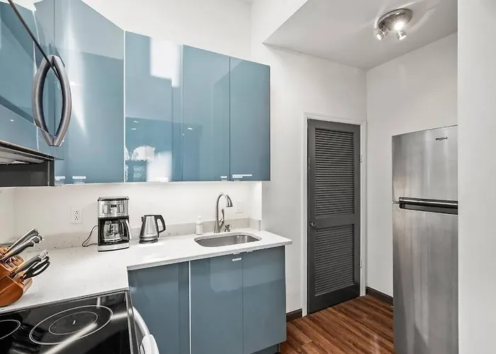 Luxury And Stylish 2bedroom On Carson, South Flats, Pittsburgh