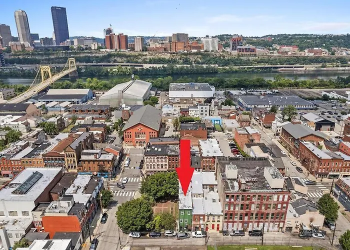 Luxury And Stylish 2bedroom On Carson, South Flats, Pittsburgh